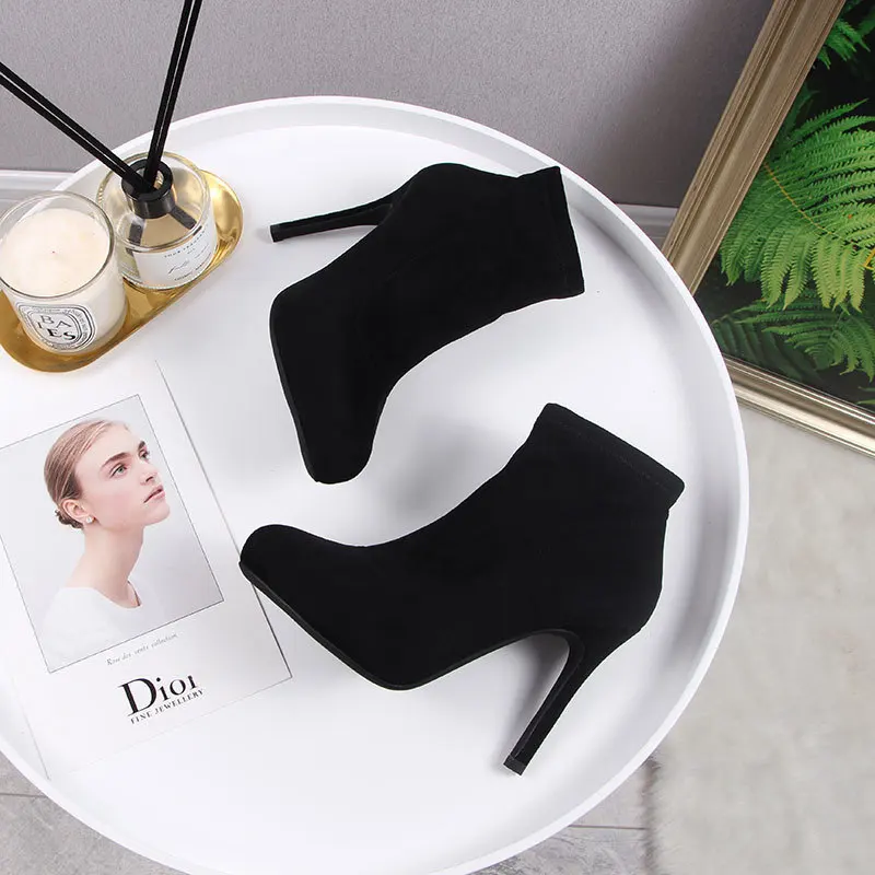 

2019 Sharp Down Fine With Shoe Woman Short Boots Elastic Socks Boots