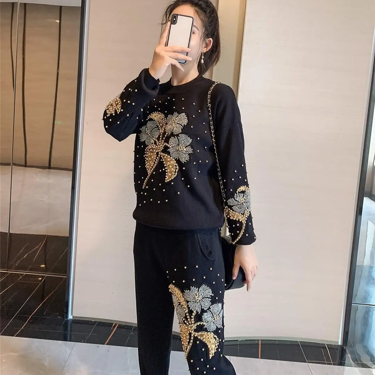

Vintage Flowers Embroidery Beads Two-Piece Set Appliques Women Autumn Long Sleeve Top Pants Outfit Knitted Sweater Suits