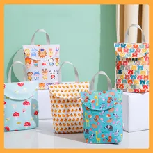 Многоразовая водонепроницаемая сумка для детских подгузников, моющийся многоразовый органайзер для влажных и сухих подгузников с модным принтом, 1 шт. Многоразовая водонепроницаемая сумка для детских подгузников, моющийся многоразовый органайзер для влажных и сухих подгузников с модным принтом, 1 шт.