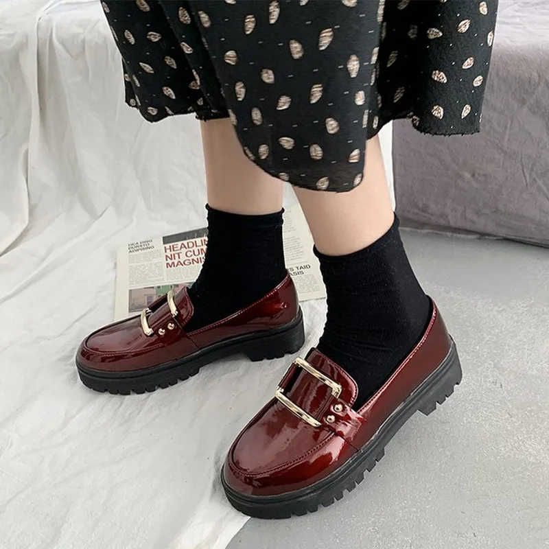 Mocasines de charol para mujer, zapatos planos de Lolita con plataforma, color rojo y negro, sin cordones, para primavera y otoño, 2021
