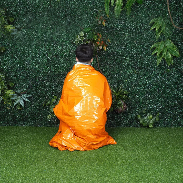 Outdoor Emergency Sleeping Bag Emergency First Aid Sleeping Bag PE Aluminum Film Tent For Outdoor Camping and Hiking Sleep Bag