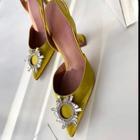 Demi-pantoufles à la mode pour femmes, sandales à la mode avec strass scintillants, chaussures à talons en verre de vin en Satin, pantoufles à bout fermé, nouvelle collection 4