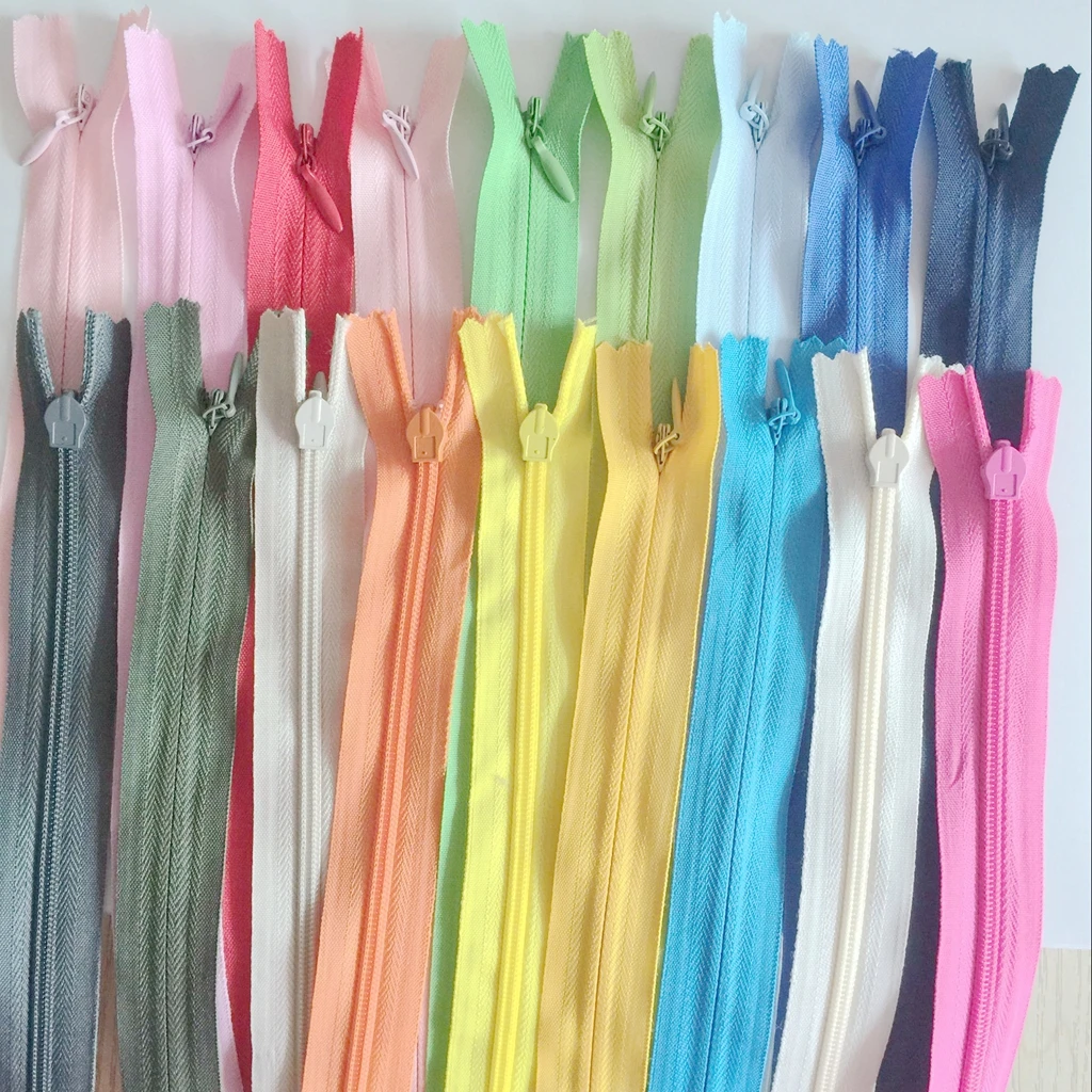 18Pcs 16 Inch Nylon Coil Zippers Bulk for Tailor Sewing Crafts, Assorted Colors