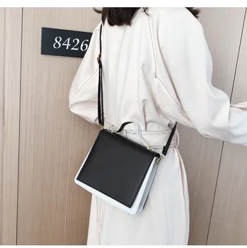 

Senior sense female bag 2020 new Korean version of the wild messenger bag wide shoulder strap shoulder bag small square bag