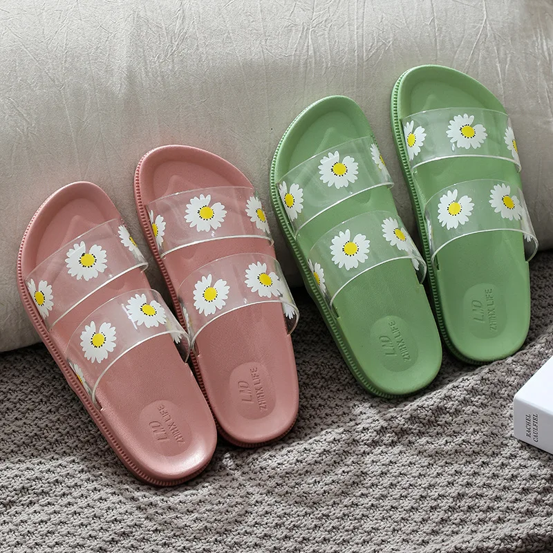 14058987228_1089741243