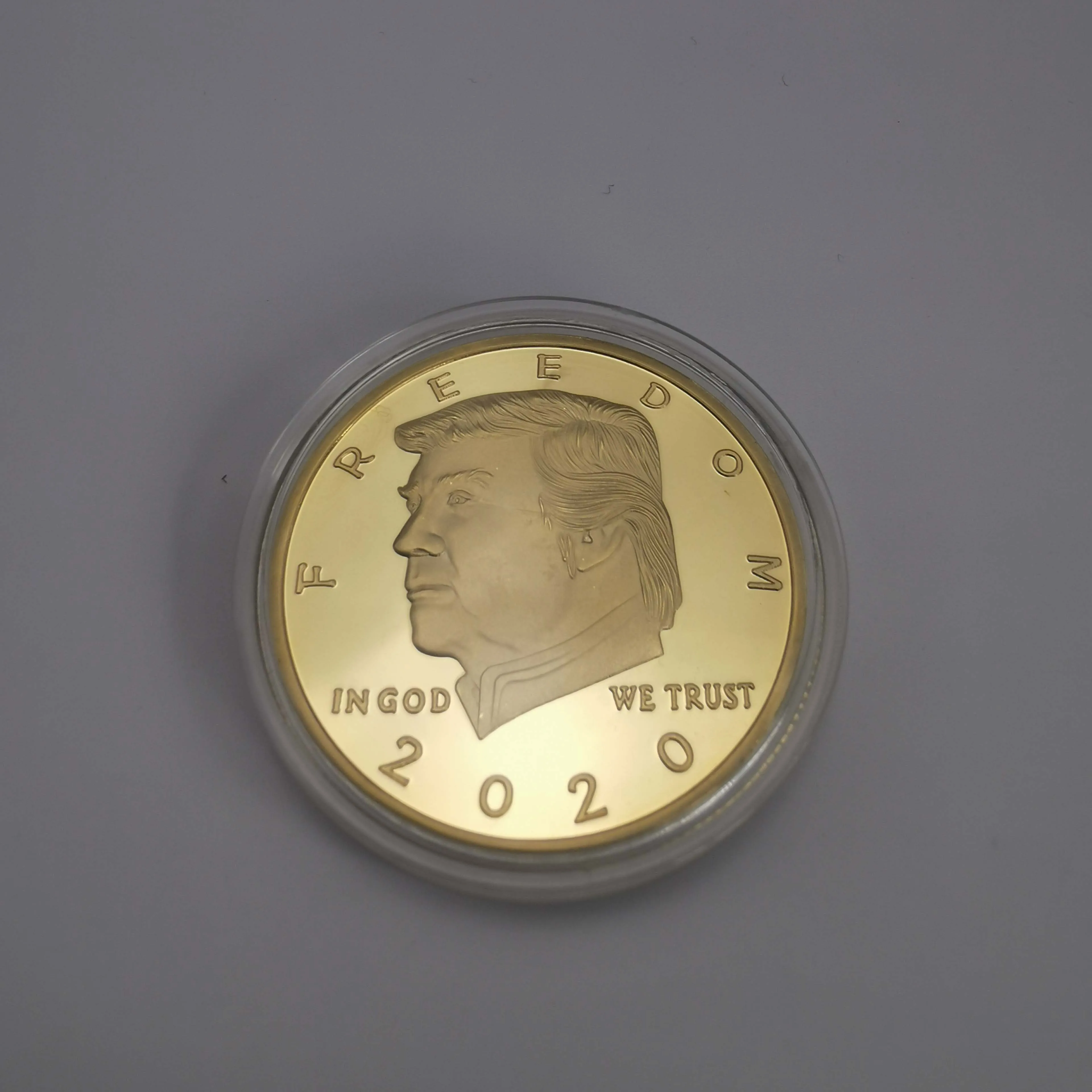 PRESIDENT TRUMP 2nd Amendment FREEDOM 2018 Gold Coin Nice! 