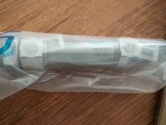 

1PC New Festo DSNU-20-25-P-A 19208 Cylinder