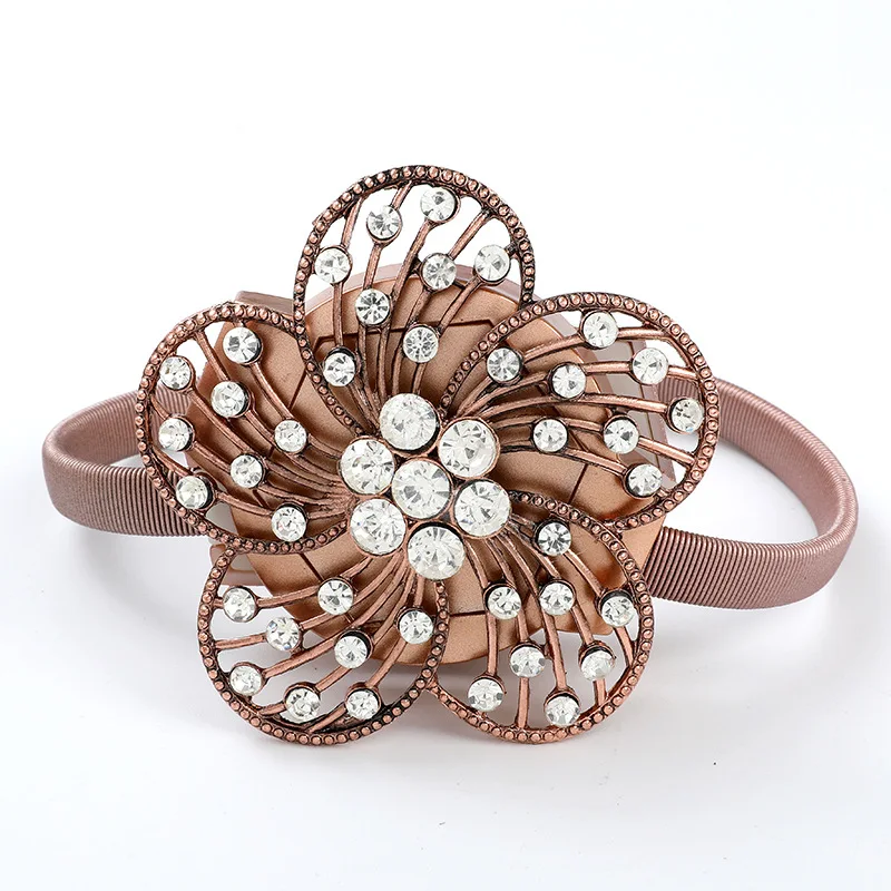 13590421647_639681870