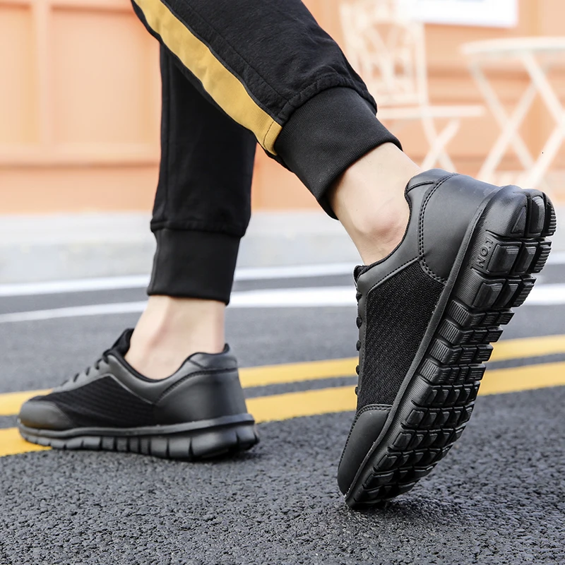 Классическая черная повседневная обувь для мужчин размера плюс 45 уличная Мужская обувь для ходьбы сетчатые кроссовки на шнуровке Кроссовки мужские теннисные
