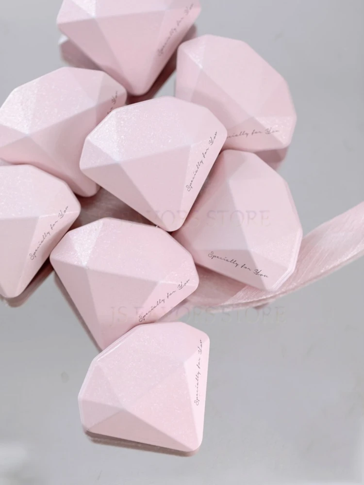 ; партия из 20 шт., Пользовательский логотип, блестящий градиент вышит белый розовый персик свадьбы День рождения упаковки подарков пользу жестяной коробки для конфет