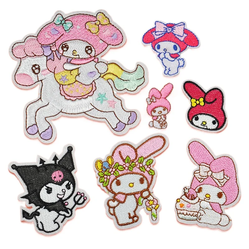100pcs/lot Anime Embroidery Patch Girl Flower Horse Clothing Decoration Sewing Accessories Craft Diy Iron Heat Transfer Applique