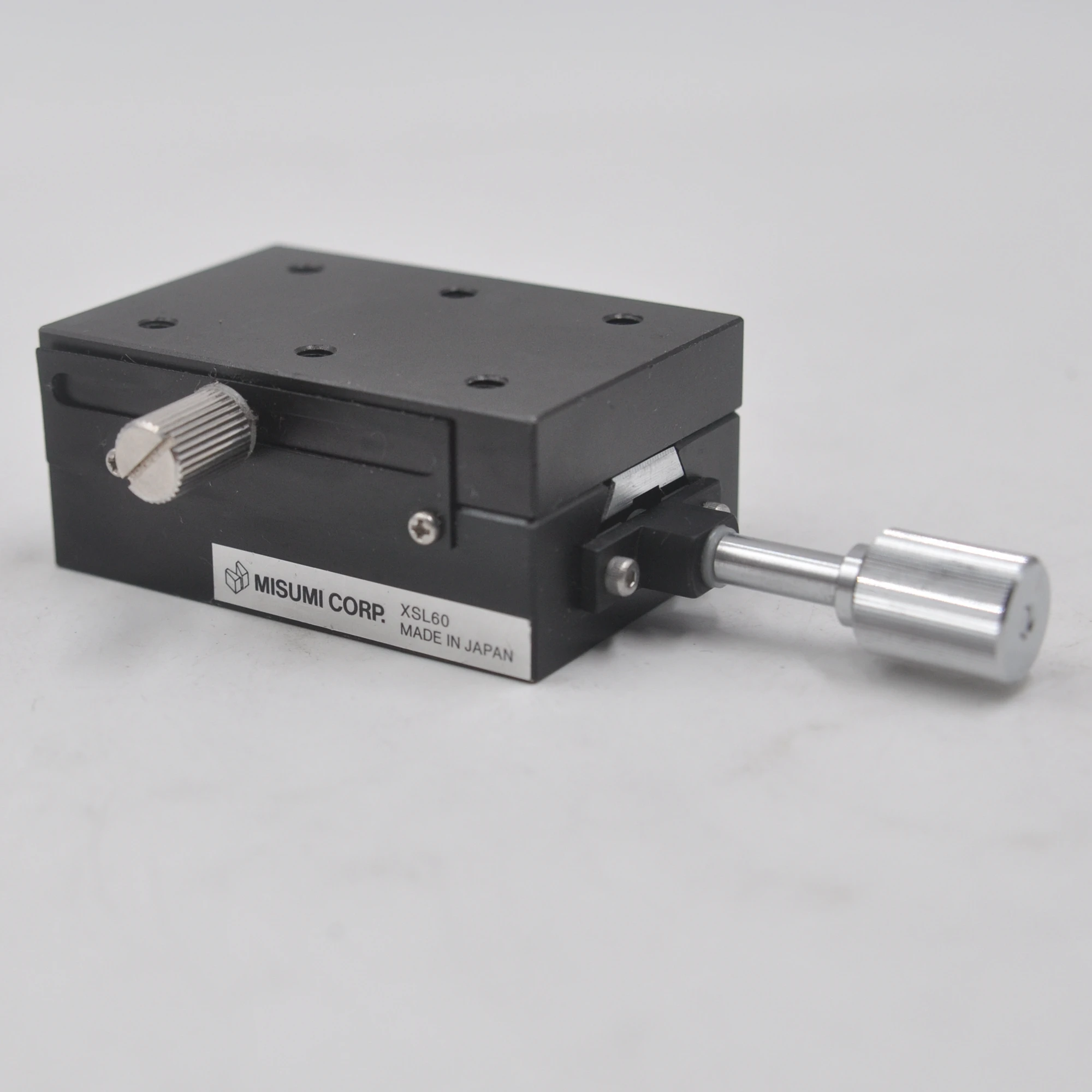 

MISUMI XSL60 manual displacement optical platform 40 * 60mm precision dovetail slot fine adjustment slide table aluminum