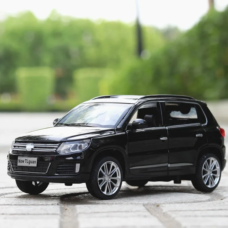 1:32 Touguan модель автомобиля из сплава моделирование откатная машина открытые двери Звук Свет музыка малыш игрушки год подарок для подростков мальчик игрушки - Цвет: black no box