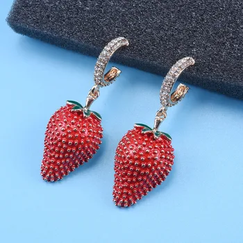 

2020 New Fashion Red Strawberry Earrings Women Luxury Enamel Long Hanging Earrings For Girl Cute Dangle Earrings