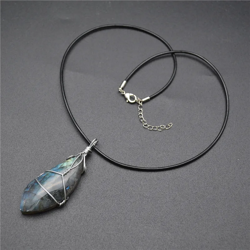 New Arrival Natural Labradorite stones 
