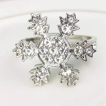 

6 Pcs Snowflake Napkin Rings Set Napkin Holder Adornment Exquisite Household Napkins Rings Set for Casual or Formal Occasions Di