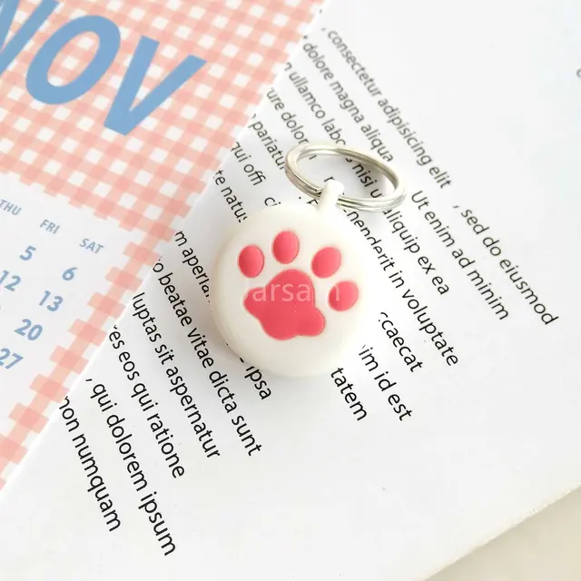 Lovely Cartoon Silicone Soft Protective Sleeve For AirTag Keychain Pet Child Anti-lost Device for Air Tag Protect Case Cover whitecatpaw