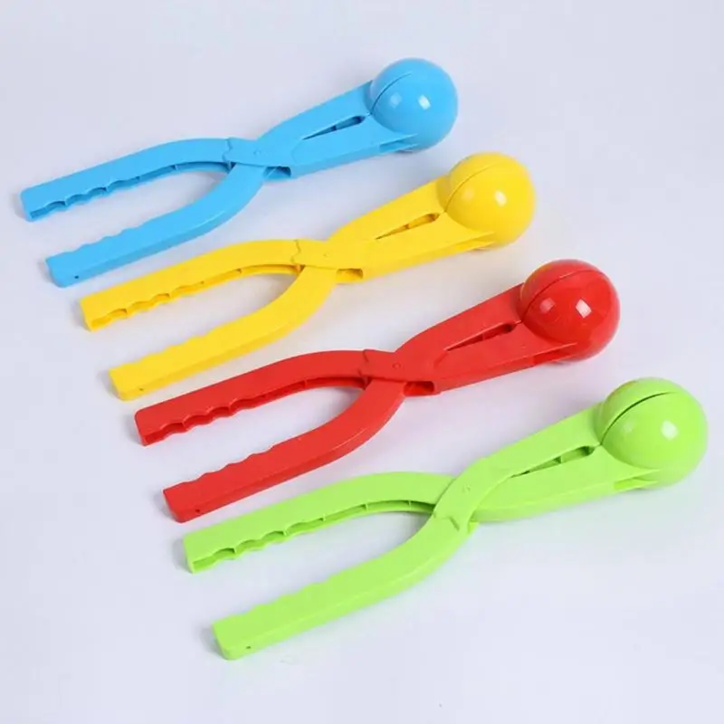 amazing  Portable Snowball Maker Clip Hot Selling Cartoon Football Fun Snow Ball Making Mold Beach Toys Colo