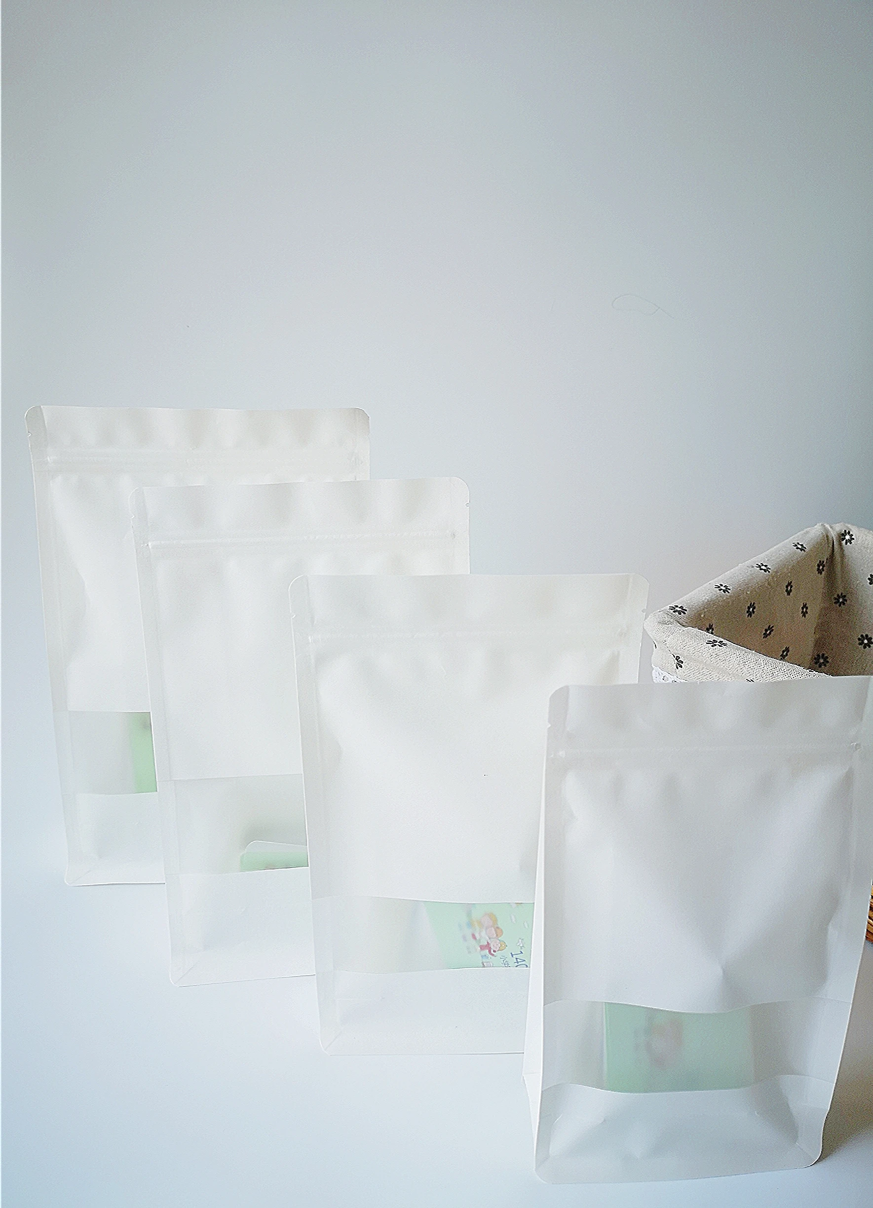 

Eco friendly reusable White Stand up Gift bag with window 50pcs durable craft paper bag packaging supplies