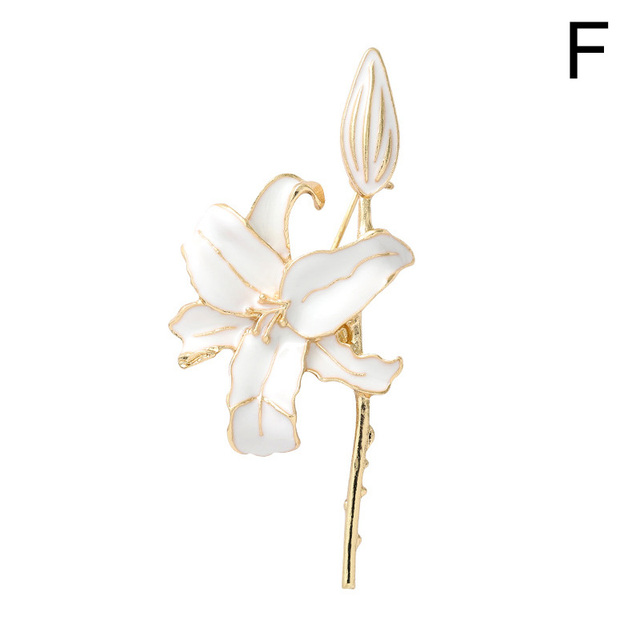 Vintage Enamel Green Color Plant Pearls Pin Tree Lotus Leaf Blueberry Cherry Flower Brooch for Women Accessories Jewelry