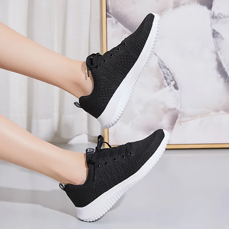 Sports Shoes Women's Flying Woven Mesh Women's Shoes Summer Breathable Casual Ladies Lightweight Soft-soled Running Shoes