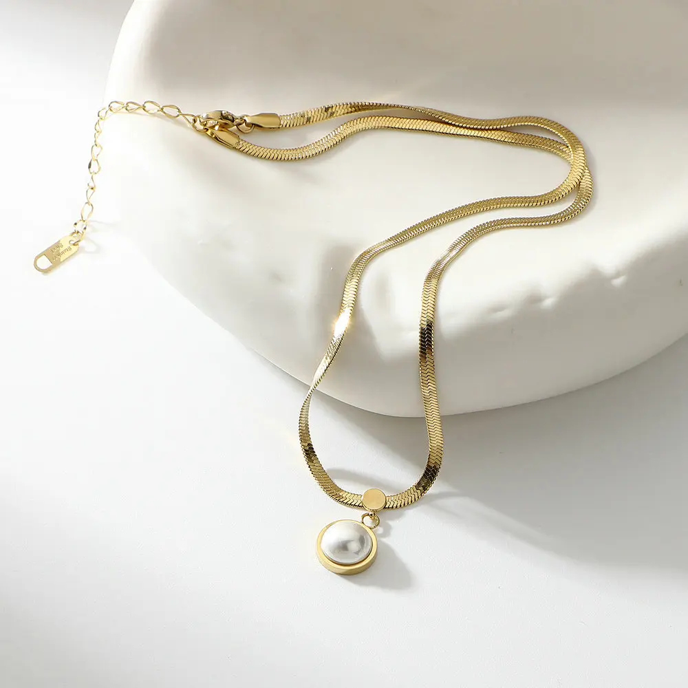 Vintage Gold Plated Stainless Steel Croissant Edging Natural Shell Pendant Necklace For Women Water Ripple Chain Choker Jewelry
