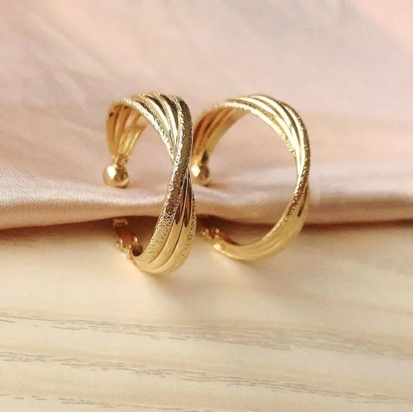 Korea Style Gold Color Copper Material Geometric Circle Clip on Earrings Without Pierced Elegant Cuff Ear Clip Anti-allergy Gift 