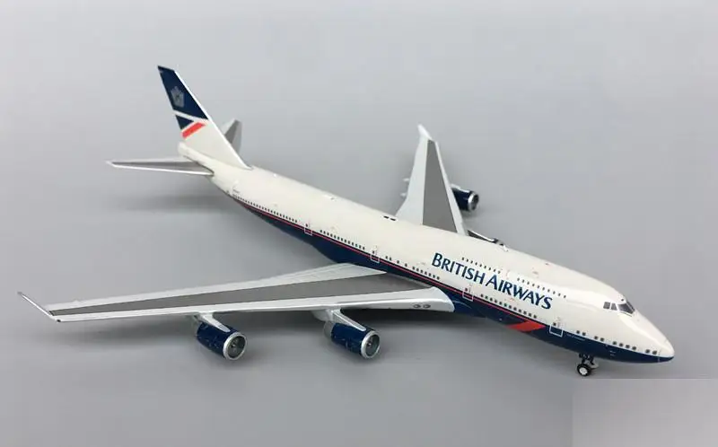 GeminiJets BRITISH AIRWAYS BOEING 747-400 G-BNLY 1/400 литая модель самолета