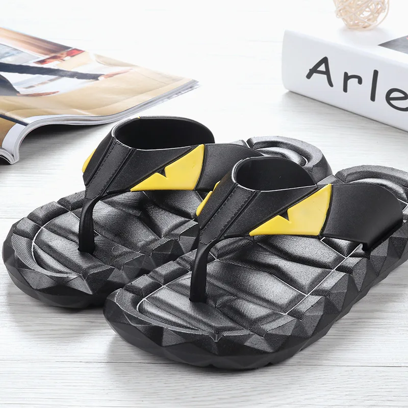 

2019 Korean-style Couples Flip-flops Anti-slip Wearable Comfortable Rhombus Little Monster Flip-flops