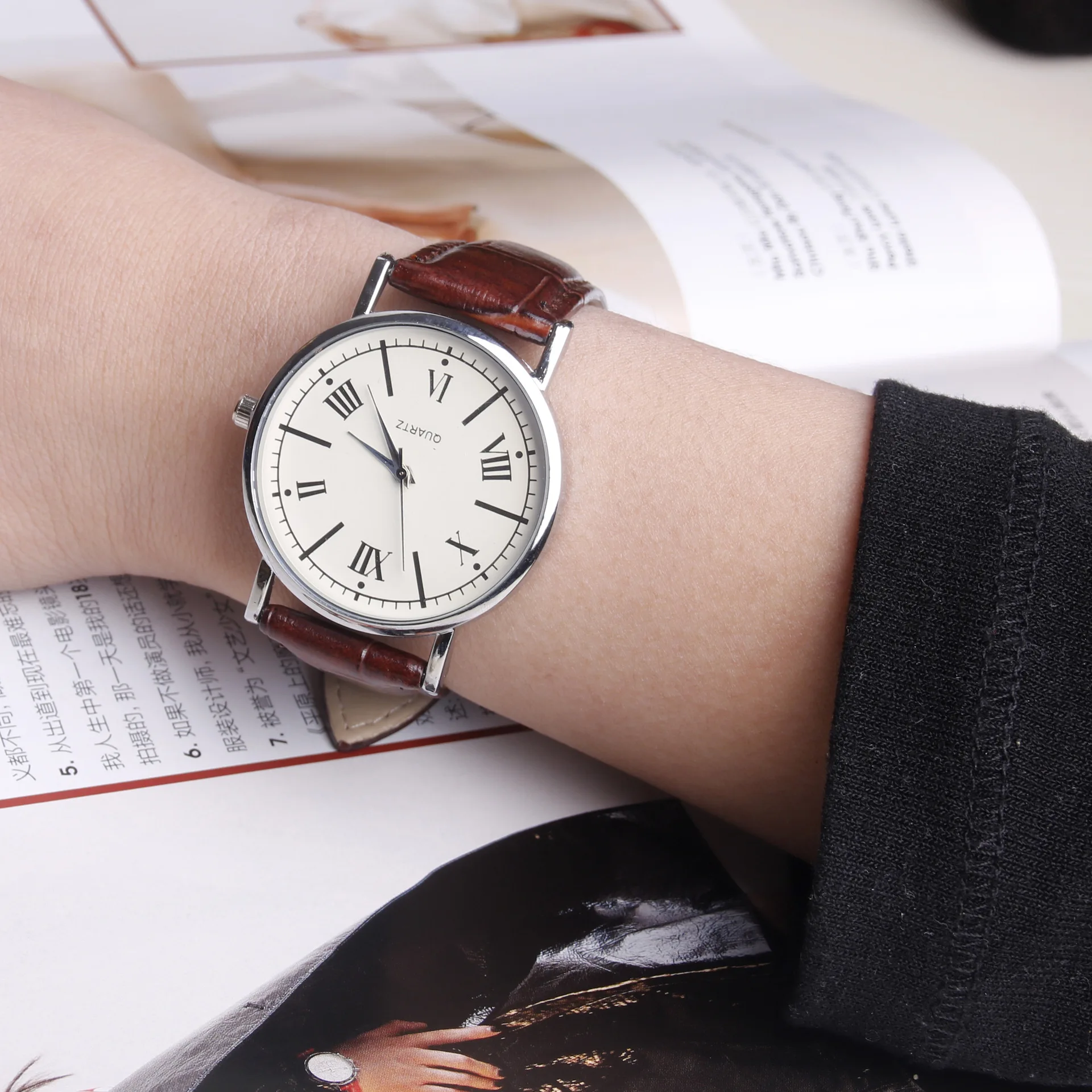 

Europe And America Fashionable Watch Ultra-Thin Korean-style Hipster WOMEN'S Quartz Watch Men And Women Couple Watch