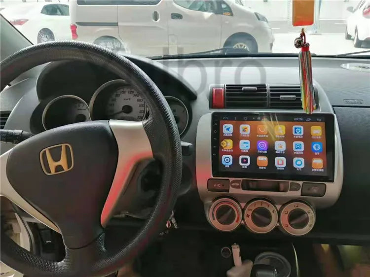 Excellent Yulbro quad core android car dvd player for Honda Fit/Everus 2004 2005 2006 2007 car multimedia radio bluetooth gps navigation 3