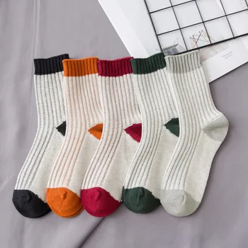 

2019 Fashion Women Tube Socks Cotton Thick Needle Spell Color Autumn and Winter Socks Female Korean Japanese Style 185