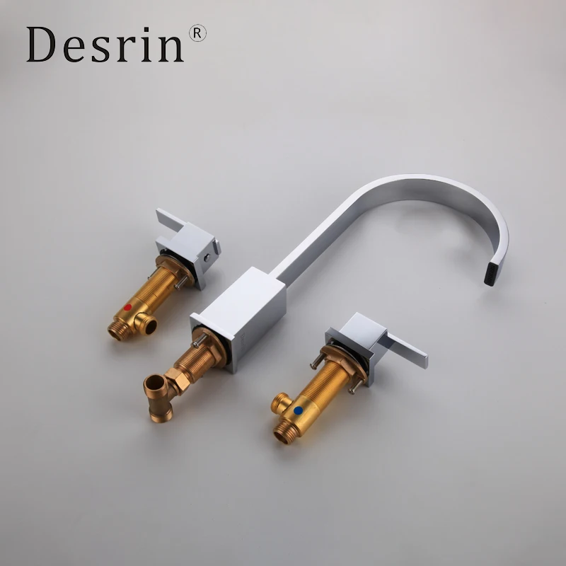 Современный хромированный кран Desrin с двойной ручкой для ванной комнаты