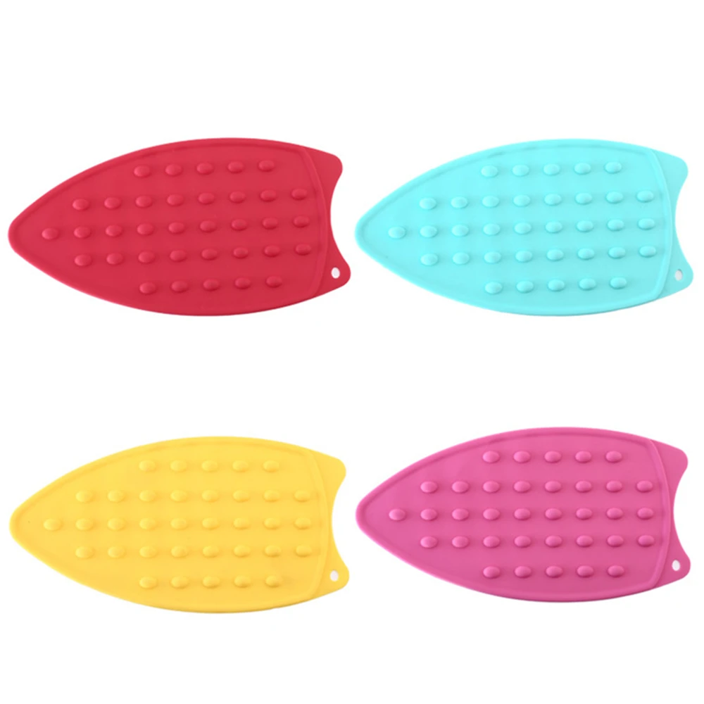 1PC-Silicone-Iron-Hot-Protection-Rest-Pad-Mat-Safe-Surface-Iron-Stand-Mat-Rest-Ironing-Pad (1)