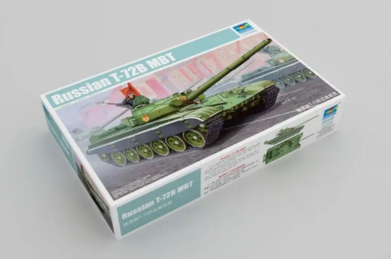 

Trumpeter 05598 1/35 Russian T-72B MBT Model Kit