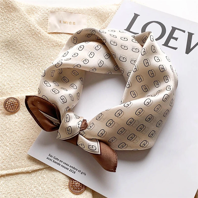 

2022 Luxury Print 100% Silk Scarf Women Small Neck Tie Female New Hair Band Wirst Bandna Foulard Kerchief Echarpe