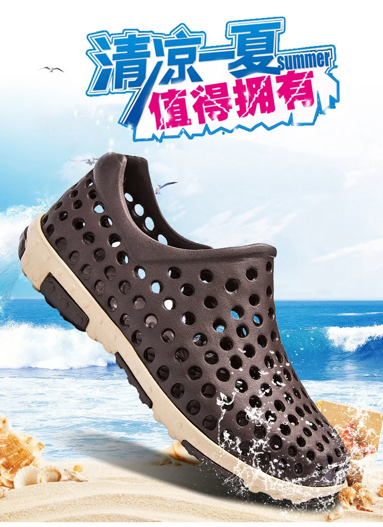 Summer Hot Selling MEN'S Sandals Foot Covering Lightweight Hollow out Breathable Beach Porous Shoes Men's 40-45