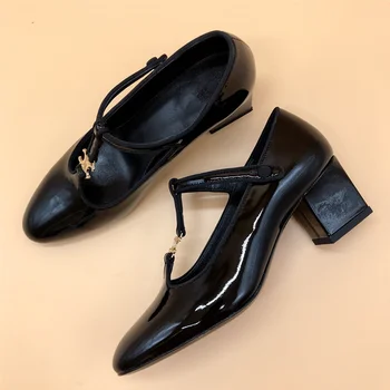 

Black High Heels Women Patent Leather Mary Janes Shoes Zapatos De Mujer Hollowing Single Shoes Woman Metal Decor Ladies Shoes