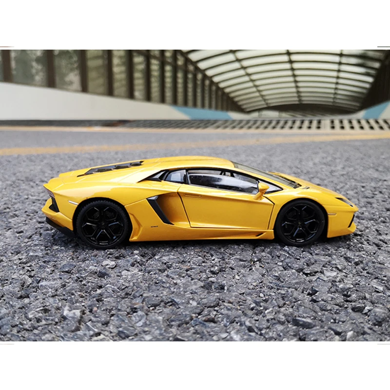 WELLY 1:24 Lamborghini Aventador LP700 4 литая Игрушечная модель автомобиля металлические игрушки