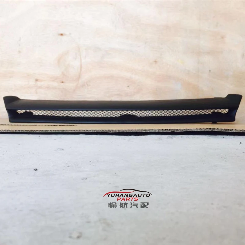 スカイライン R32 GTR の OEM スタイルファイバーグラスフロントグリル