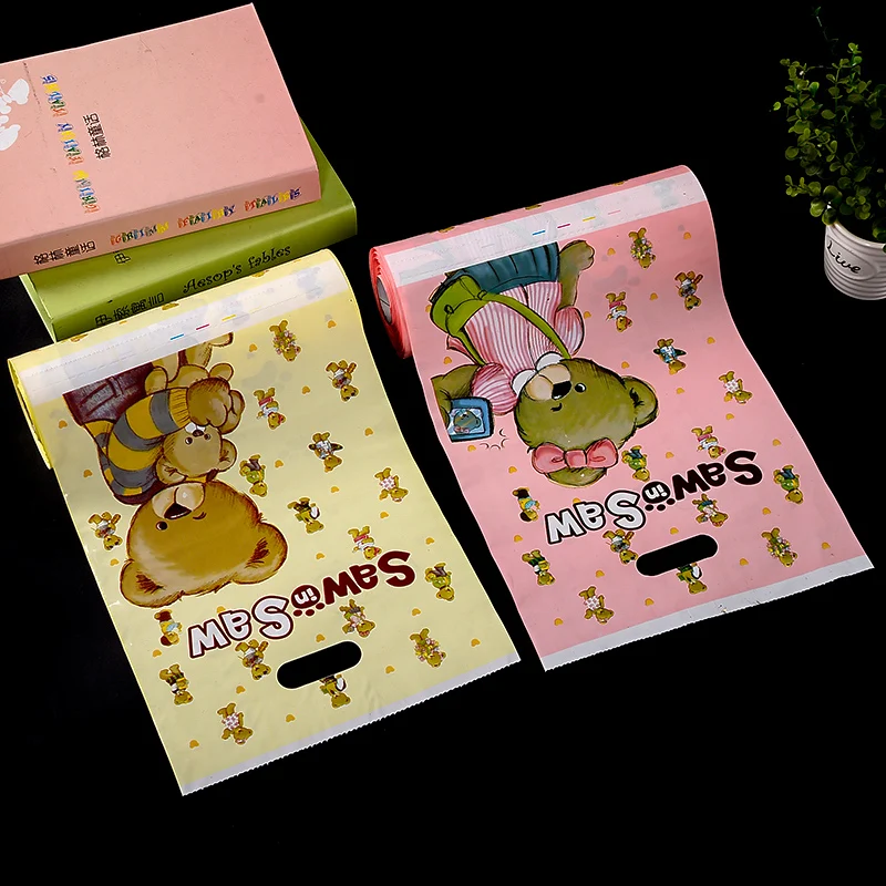 

100pcs/1volume 25*35cm beautiful cartoon Bear Plastic Bag Plastic Jewelry Gift bag Beautiful Plastic Shopping Bags Recyclable