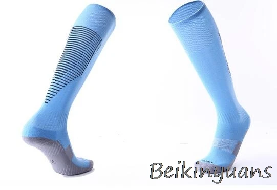 Sky blue black strip Детские нескользящие спортивные футбольные чулки, утолщенные Нескользящие чулки, прочные Спортивные Чулки - Цвет: Sky blue black strip