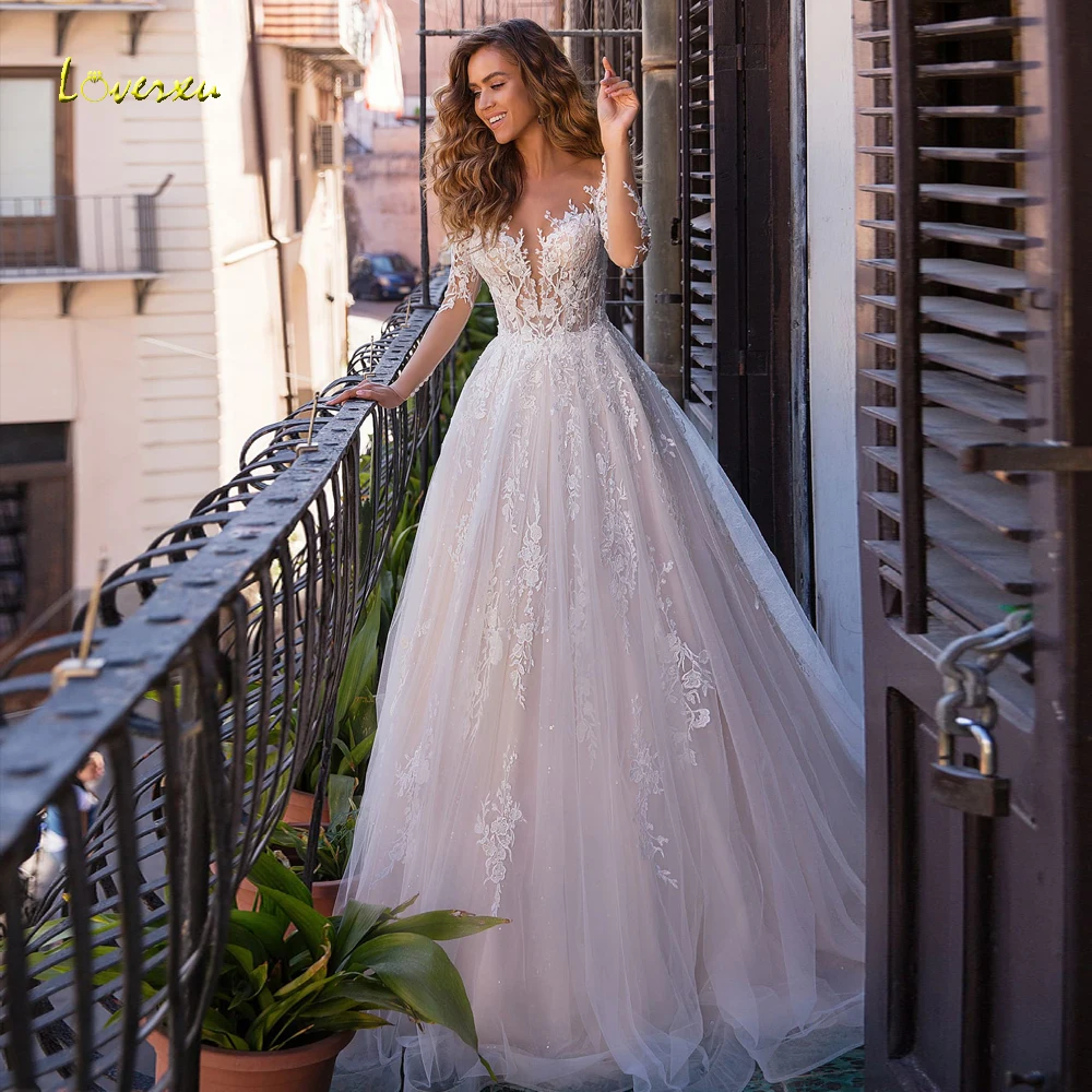 Loverxu Sexy Illusion Long Sleeve Lace A Line Wedding Dresses Luxury Scoop Neck Appliques Court Train Vintage Bridal Gowns