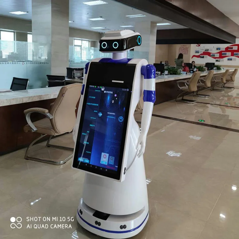 Humanoid service robot used for bank business and hotel welcome | Электроника