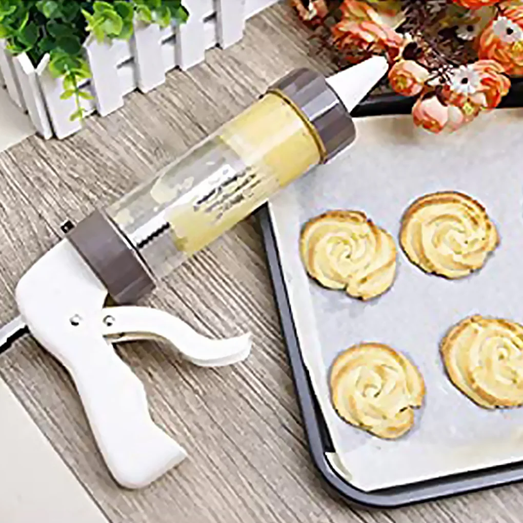 DIY Biscuit Machine Cookie Maker Icing Cookie Press Set with Stamp and Nozzles Home Bakery Baking Tool DIY Biscuit Machine Cookie Maker Icing Cookie Press Set with Stamp and Nozzles Home Bakery Baking Tool