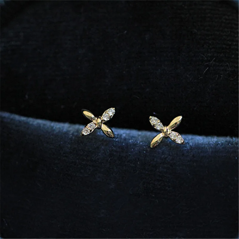 925 Sterling Silver French Simple Pavé Crystal Honeysuckle Flower Stud Earrings Women Trend Charm 14k Gold Plating Jewelry Gift