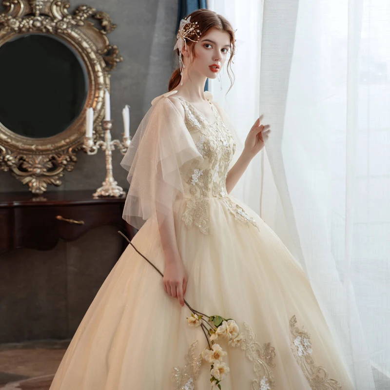 

New Champagne Wedding Dresses Ball Gown Embroidery Ruffles Lace Wedding Dress Beaded Princess Bride Dress 2021 Vestido Novia