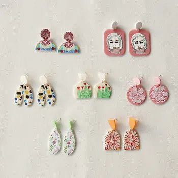 

AOMU 1Pair 2020 Korea Fashion Colorful Flower portrait Pattern Geometric Irregular Acrylic Earrings for Women Jewelry