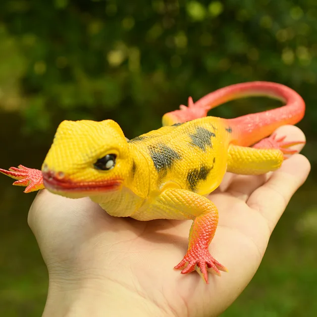 Soft Rubber Reptile Model Toys, Simulation Lizards, Squeaking and Vocal Lizards, Animal Tricky Vent Toys Squishy 2