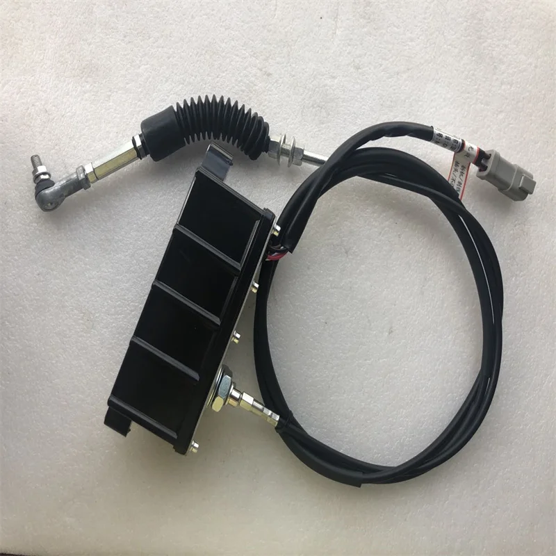21EN32260，accelerator throttle motor，Hyundai Loader